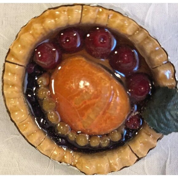 Realistic Faux Food Pie Magnet Refrigerator Fridge Resin Cherry Fruit Kitsch Vtg - Picture 6 of 16